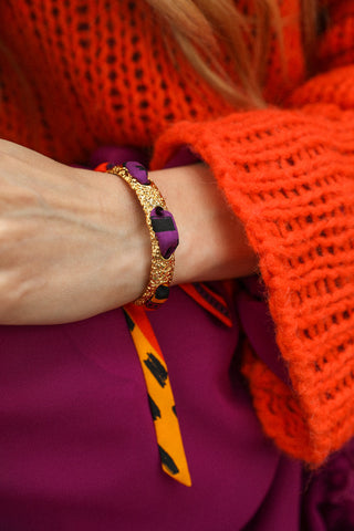 Queen Cuff And Chapanoir Ribbon