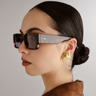 Contemplation | Super Dark Tort