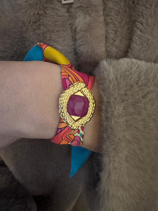 Oeil De Caiman Agate Rose Cuff