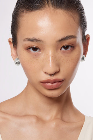 CAROLINE SILVER MEGA STUDS