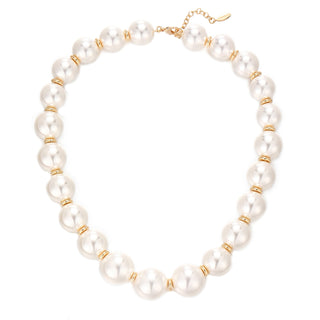 Pearly White Necklace