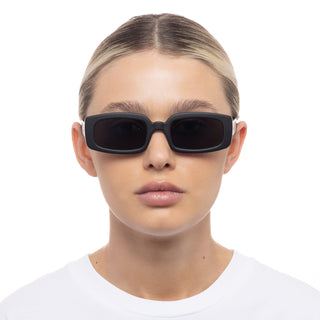 Dynamite | Matte Black