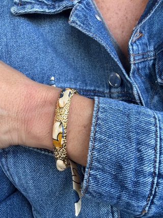 Queen Cuff And Les Mots Bleus Ribbon